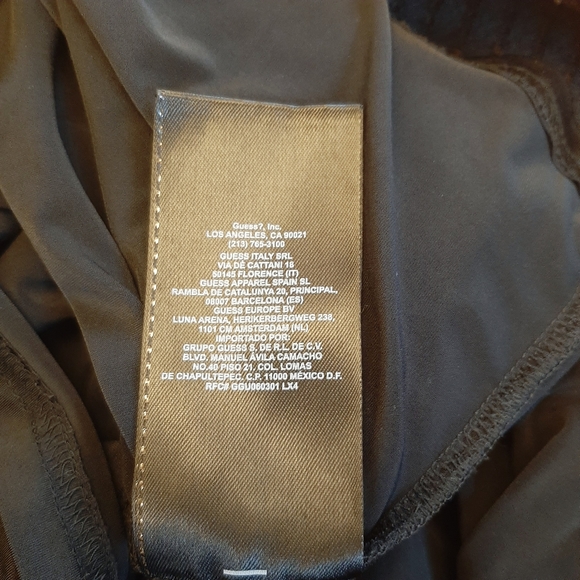 Guess Skirt - Picture 6 of 6